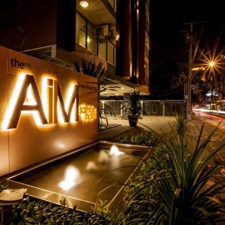The Aim Sathorn Hotel Bangkok Exterior foto