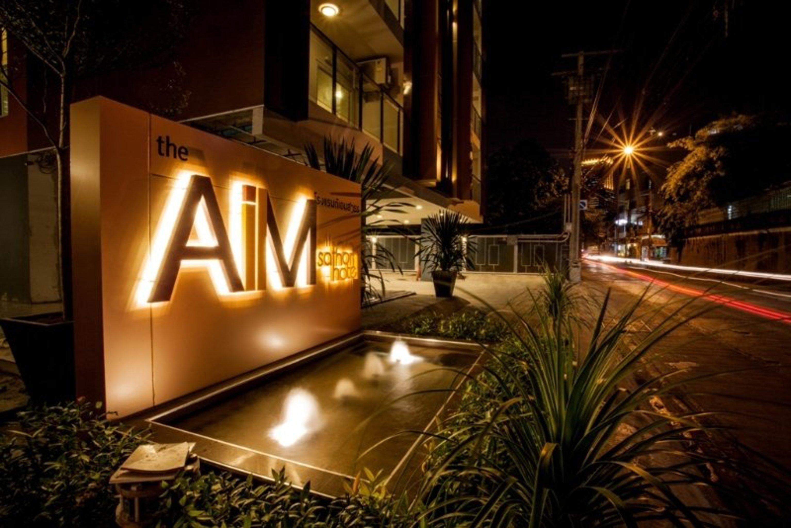 The Aim Sathorn Hotel Bangkok Exterior foto